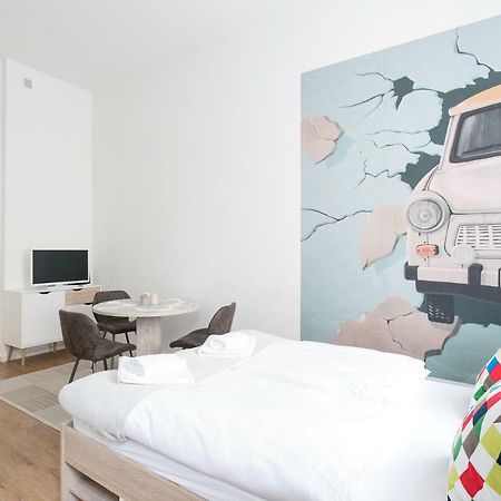Studio Apartment For 3 Berlin Exterior photo