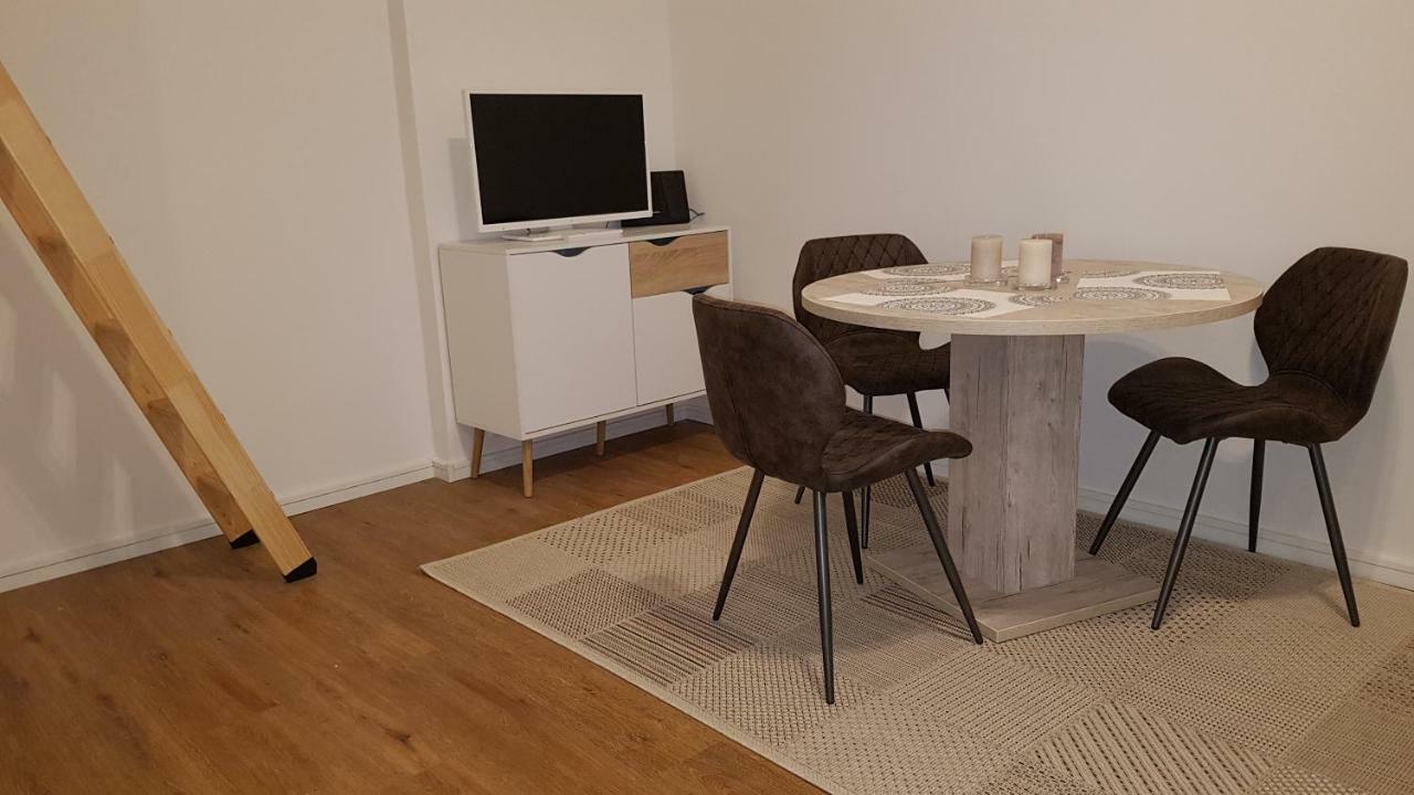 Studio Apartment For 3 Berlin Exterior photo