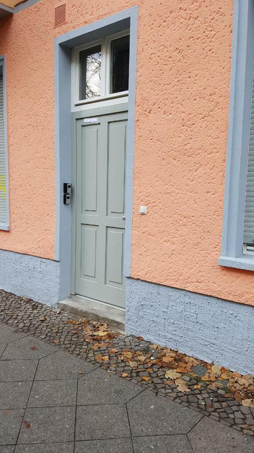 Studio Apartment For 3 Berlin Exterior photo