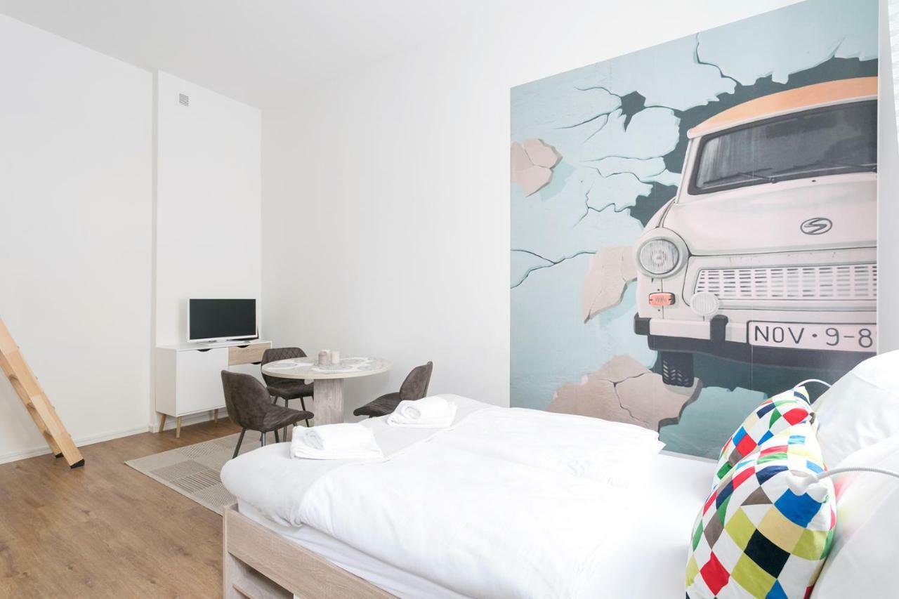 Studio Apartment For 3 Berlin Exterior photo